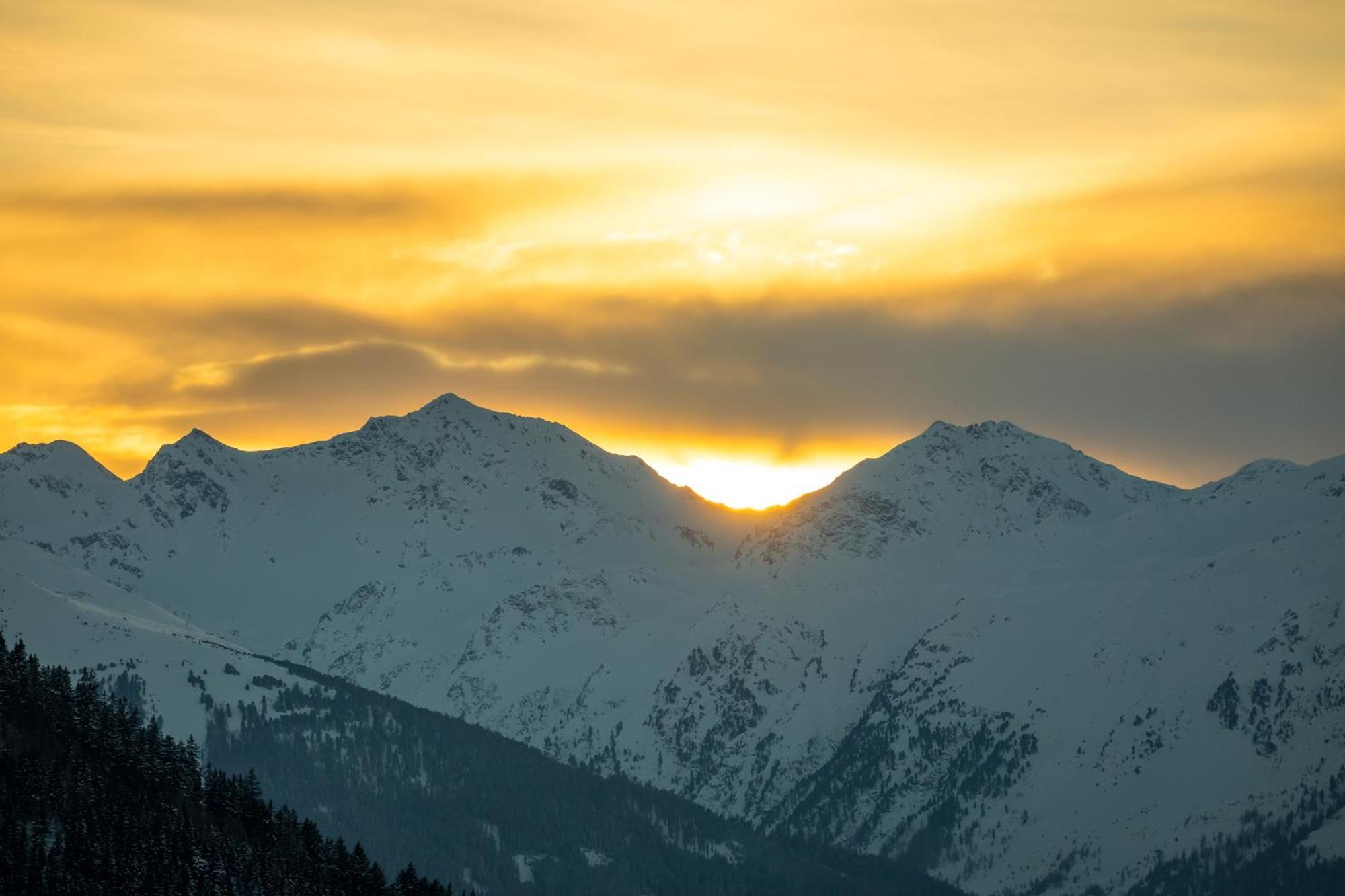 Hotel Alpen-Royal Єрценс Екстер'єр фото